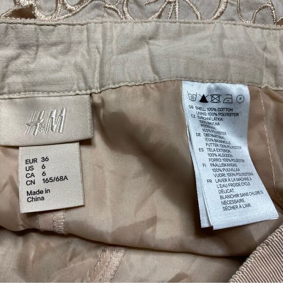 H&m Cream Floral Shorts - Picture 3 of 4